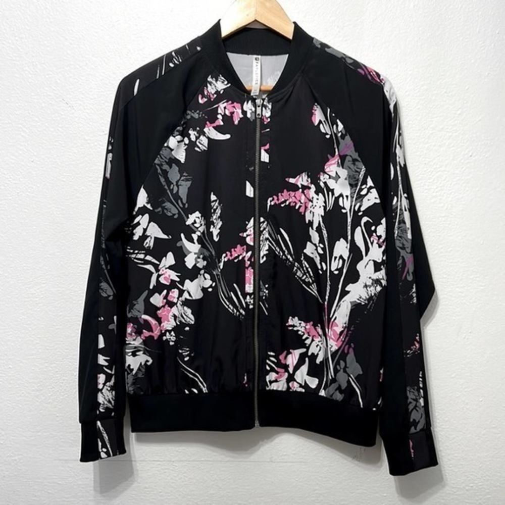 Fabletics size M splotchy paint splatter print light athletic‎ jacket